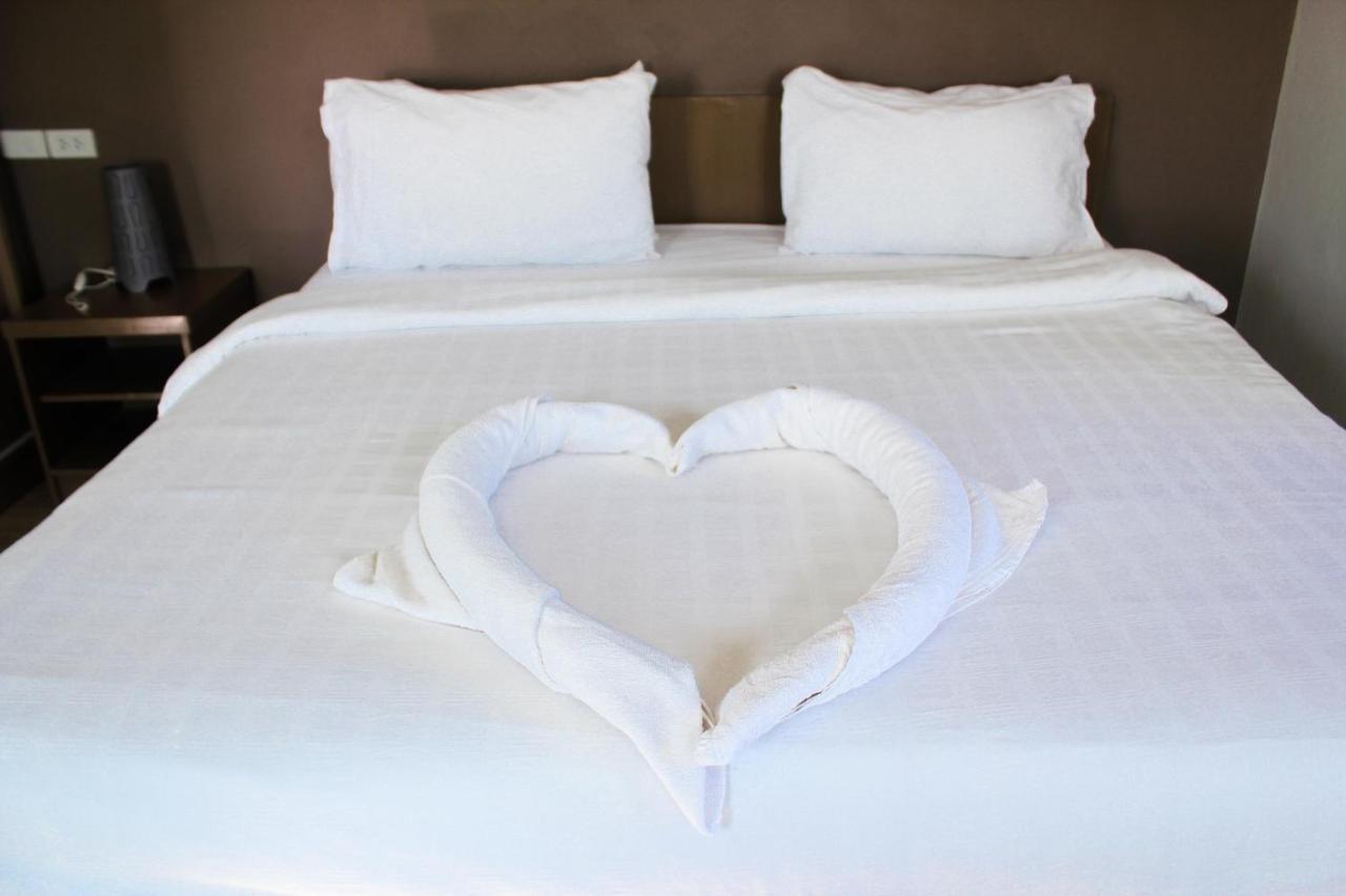 Plus Hotel Loei Bagian luar foto