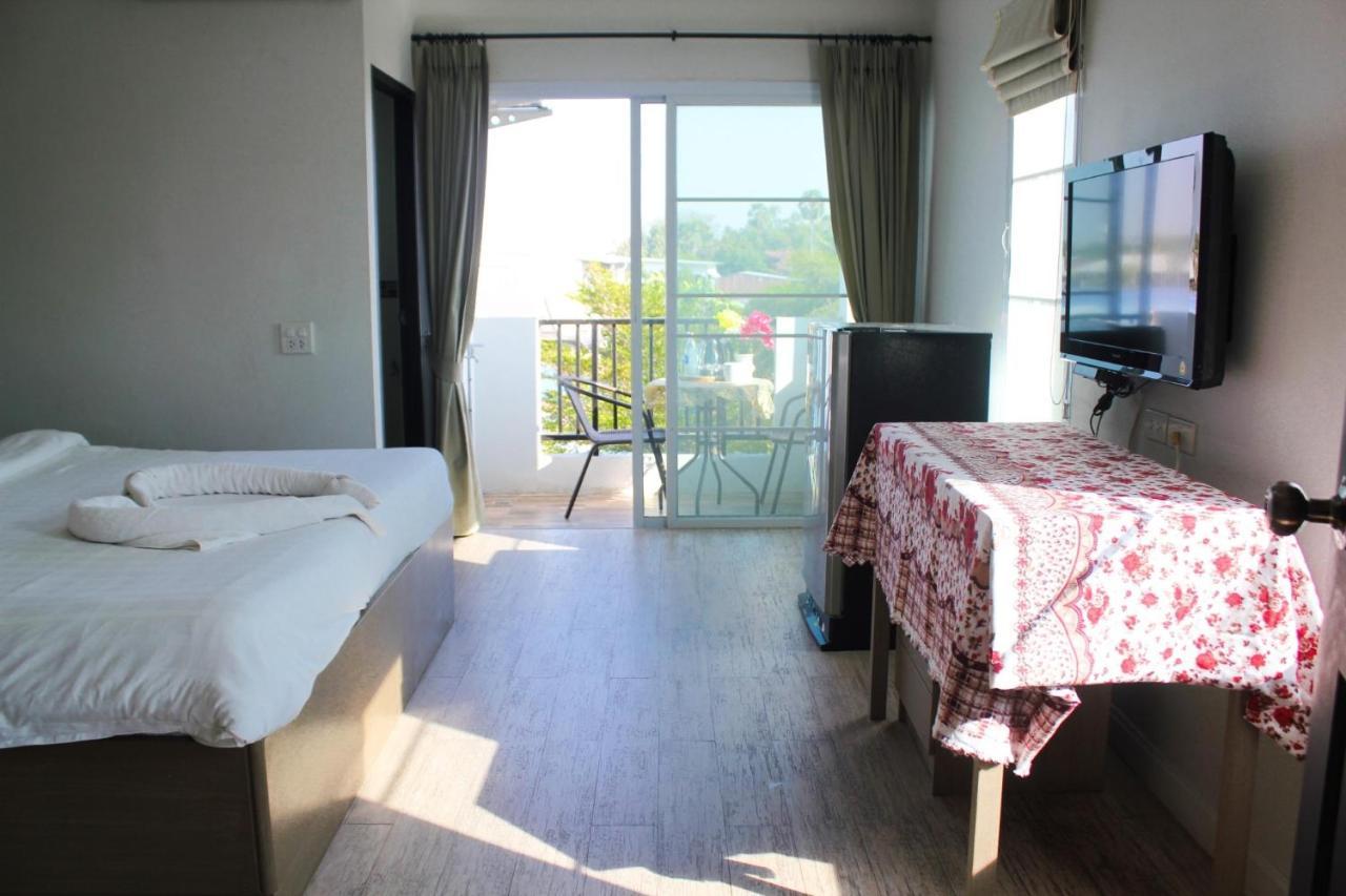 Plus Hotel Loei Bagian luar foto