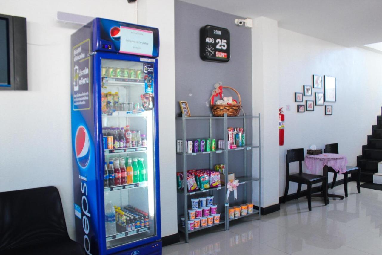 Plus Hotel Loei Bagian luar foto