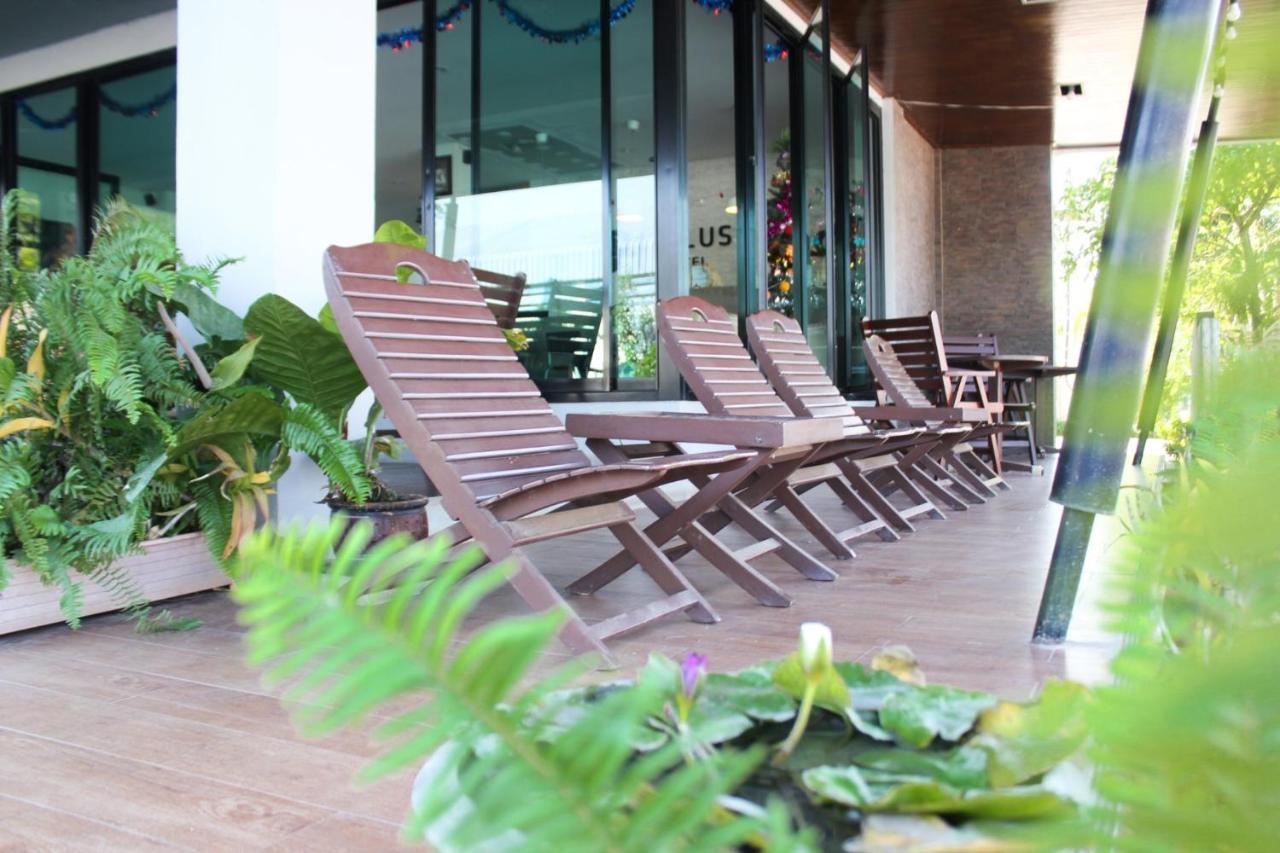 Plus Hotel Loei Bagian luar foto