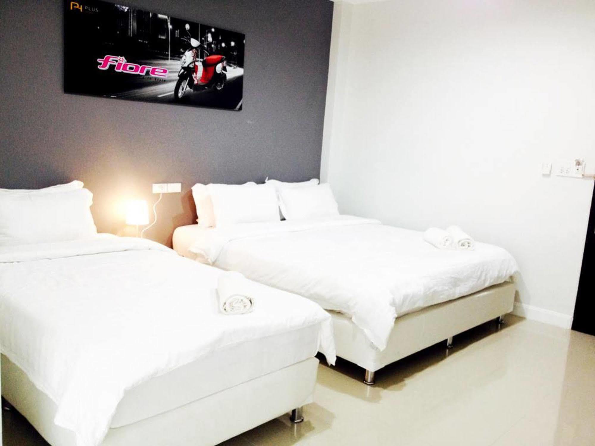 Plus Hotel Loei Bagian luar foto