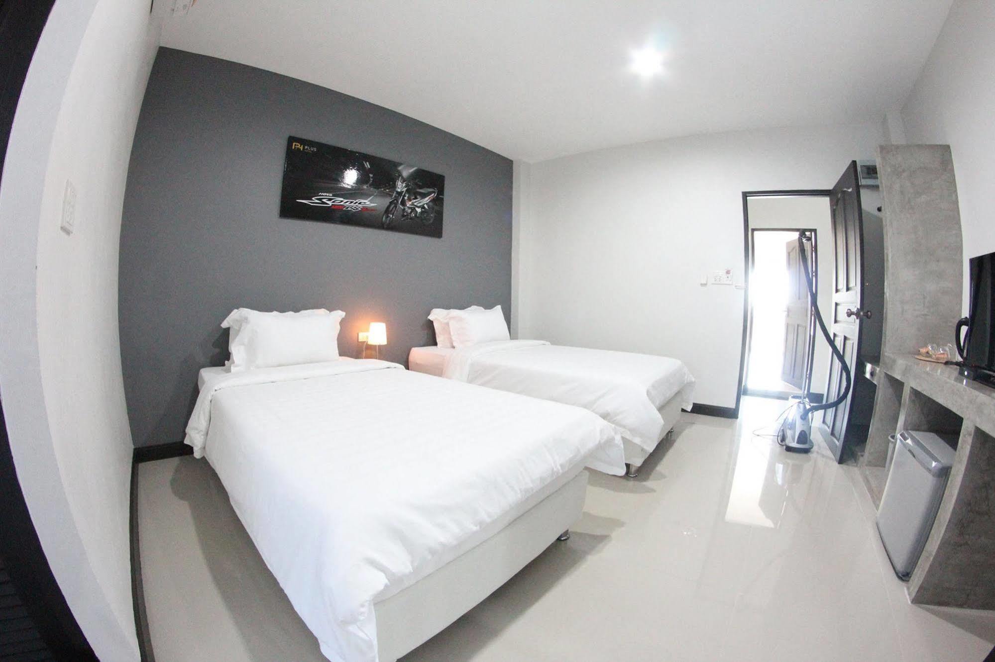 Plus Hotel Loei Bagian luar foto